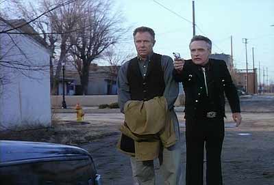 Lyle's method of helping Wayne across the road was unorthodox. Red Rock West image