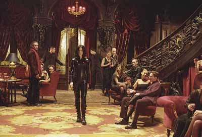 Aren't Vampires elegant? In case you didn't know this, Underworld constantly rams the Eastern European chic ideology down your throat at every opportunity. Underworld image